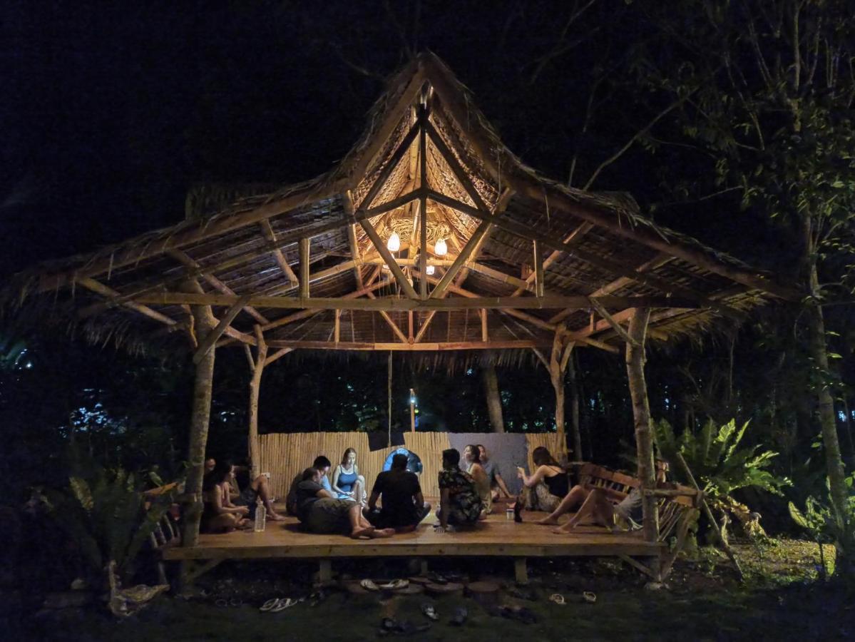 Peaceland Hostel Panglao Eksteriør billede