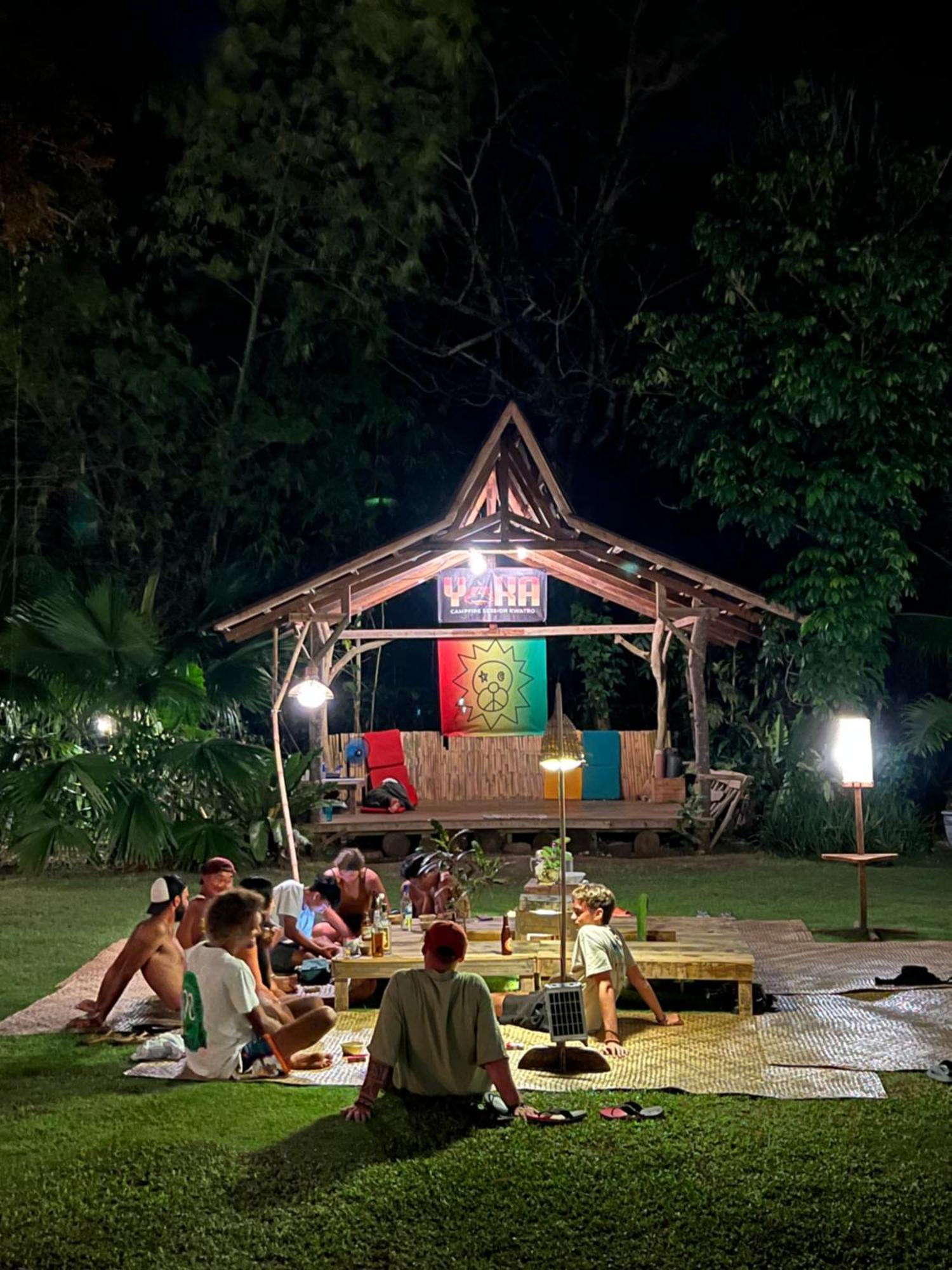 Peaceland Hostel Panglao Eksteriør billede