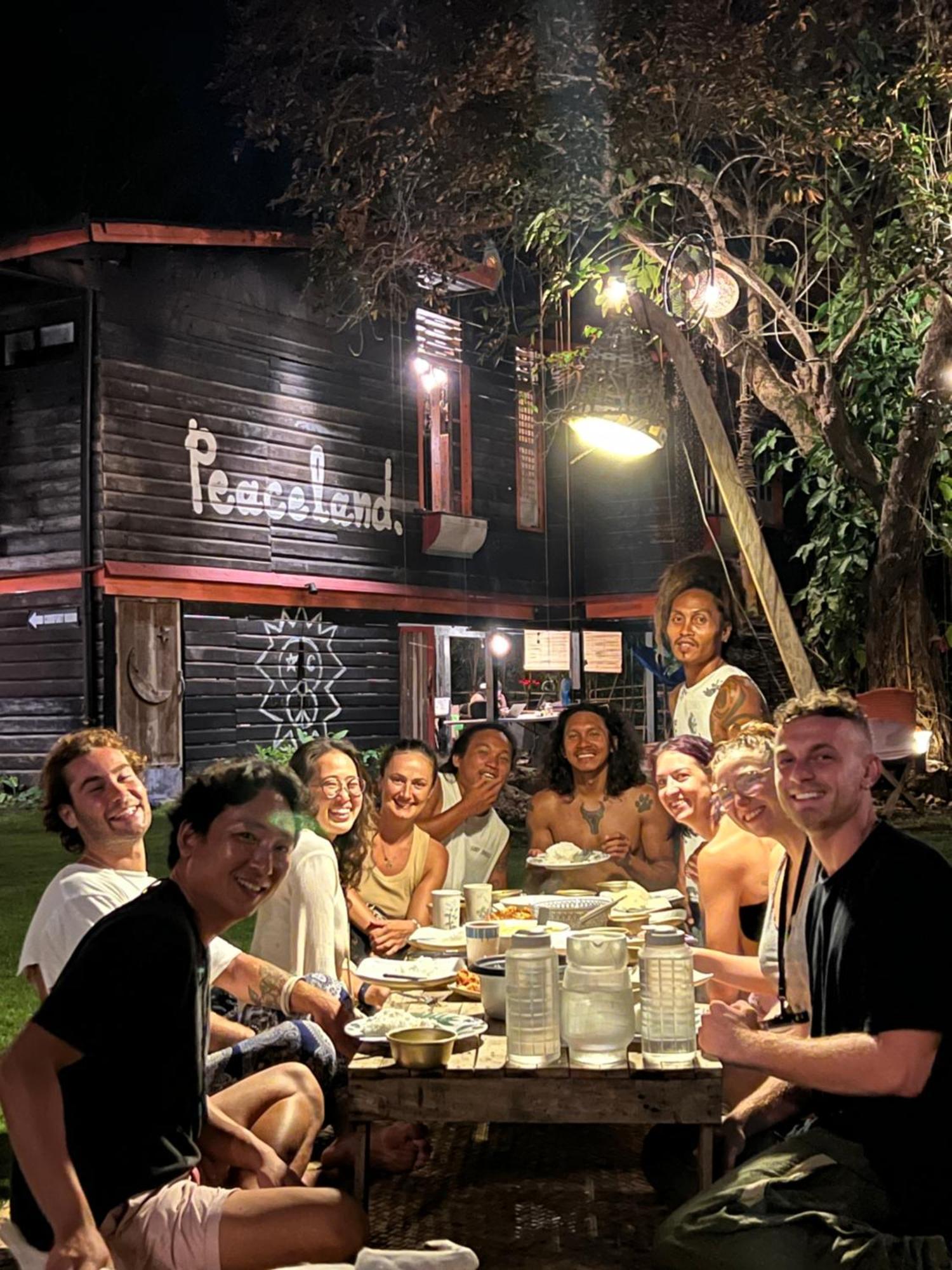 Peaceland Hostel Panglao Eksteriør billede